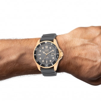 Invicta Pro Diver Shark 47171